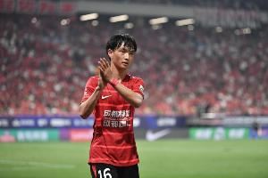 杨明洋:我算是比较能跑能拼的球员,希望可以和团队一起努力