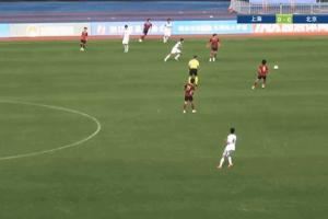 带派!全运会上海队长蒯纪闻杀入禁区后破门,上海1-0北京