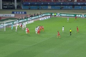 反超!第68分钟,阿奇姆彭头球破门,河南3-2成都蓉城